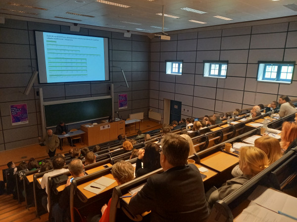 konf4